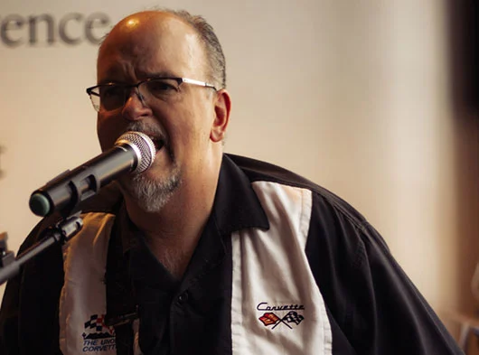 Close up of Terry Dion singing at Two Road Brewing in Stratford, CT
