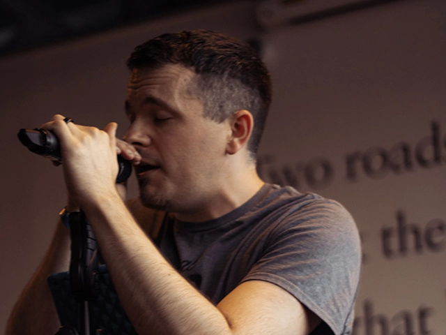 Joe Scovill performing live
